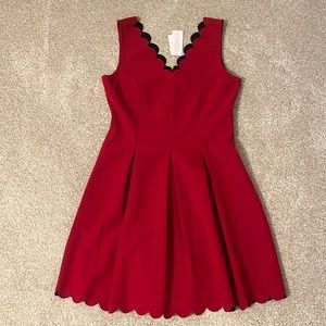 Banana Republic scalloped scuba dress. Petite 8. New!